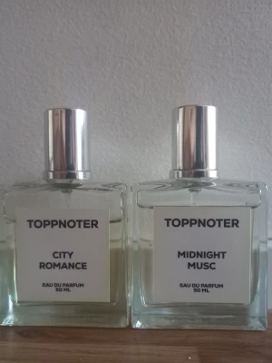 City Romance och Midnight musc parfymer  - 2 stycken parfymer från Toppnoter, se bild hur mycket använda