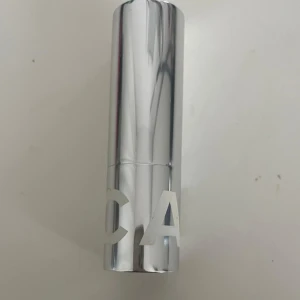 CAIA BB-Stick 50W Foundation - BB-Stick foundation från CAIA i nyansen 50W. Den är öppnad och testat en gång på handen endast. Den är som ny! Pris går att diskuteras 💕💕