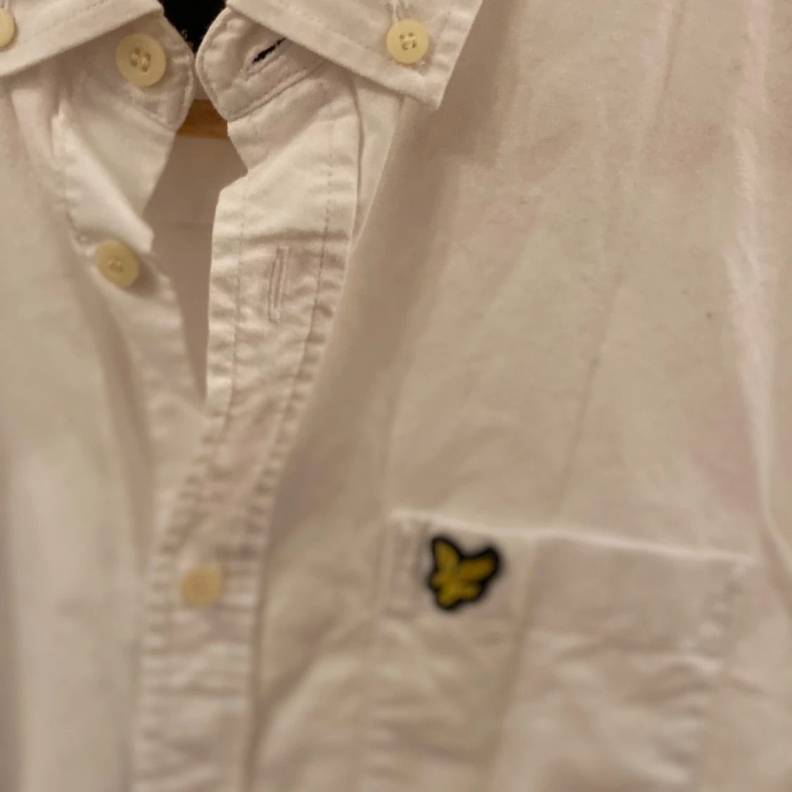 Vit skjorta från Lyle & Scott - 1