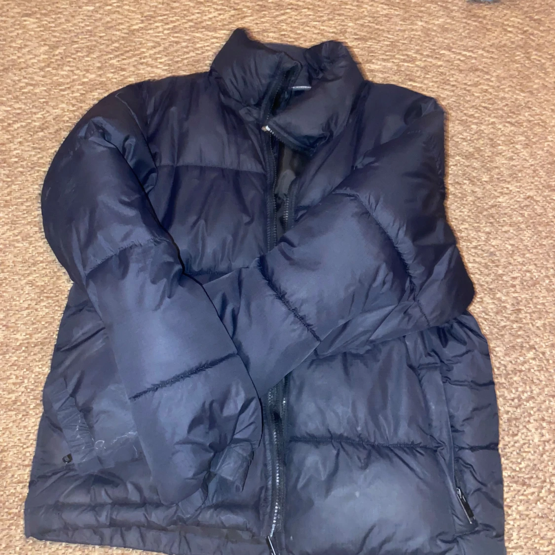 Svart pufferjacka från Everest - 1