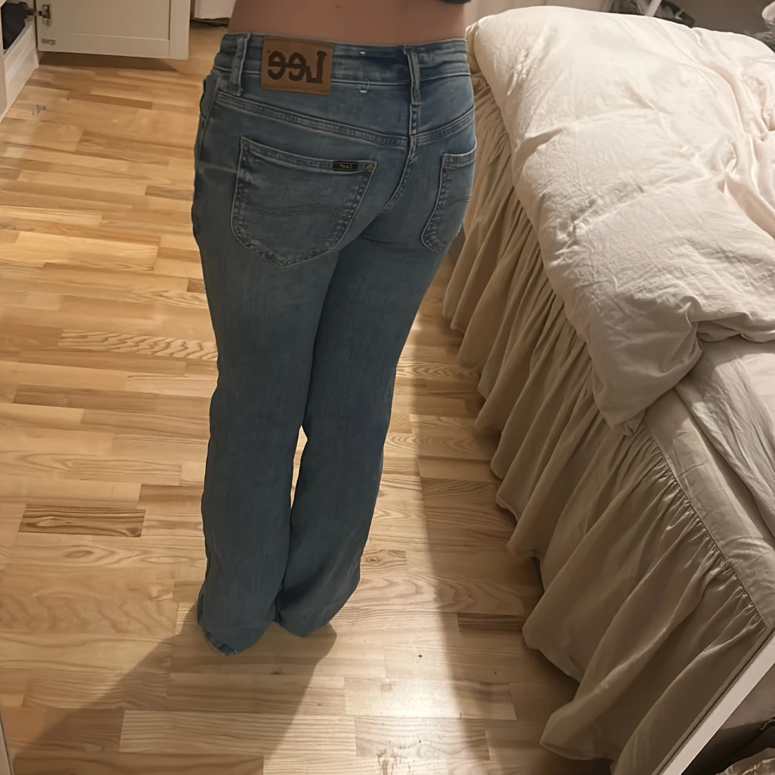Blå bootcut jeans från Lee - 4