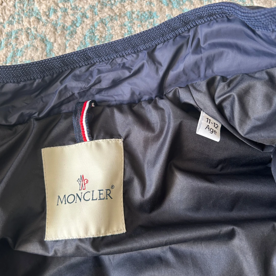 Blå dunväst från Moncler - 4