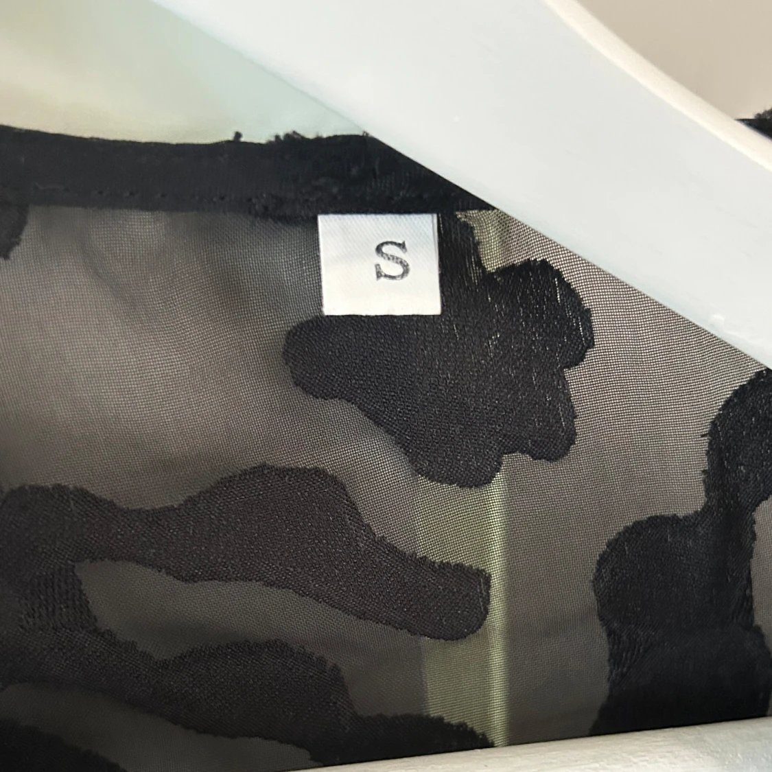 Svart transparent topp med snörning - 1