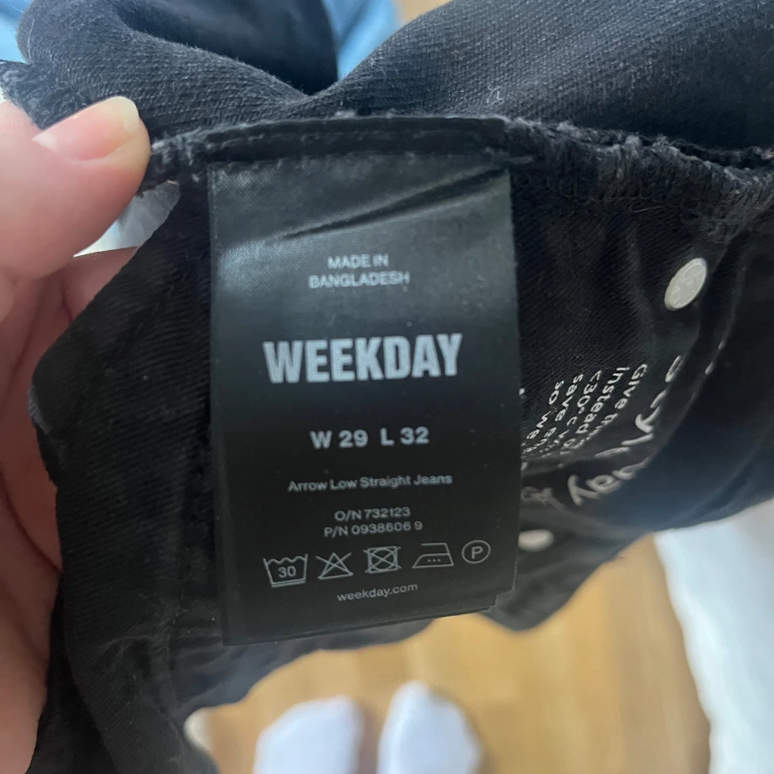 Weekday Arrow Low Straight Jeans blå - 3