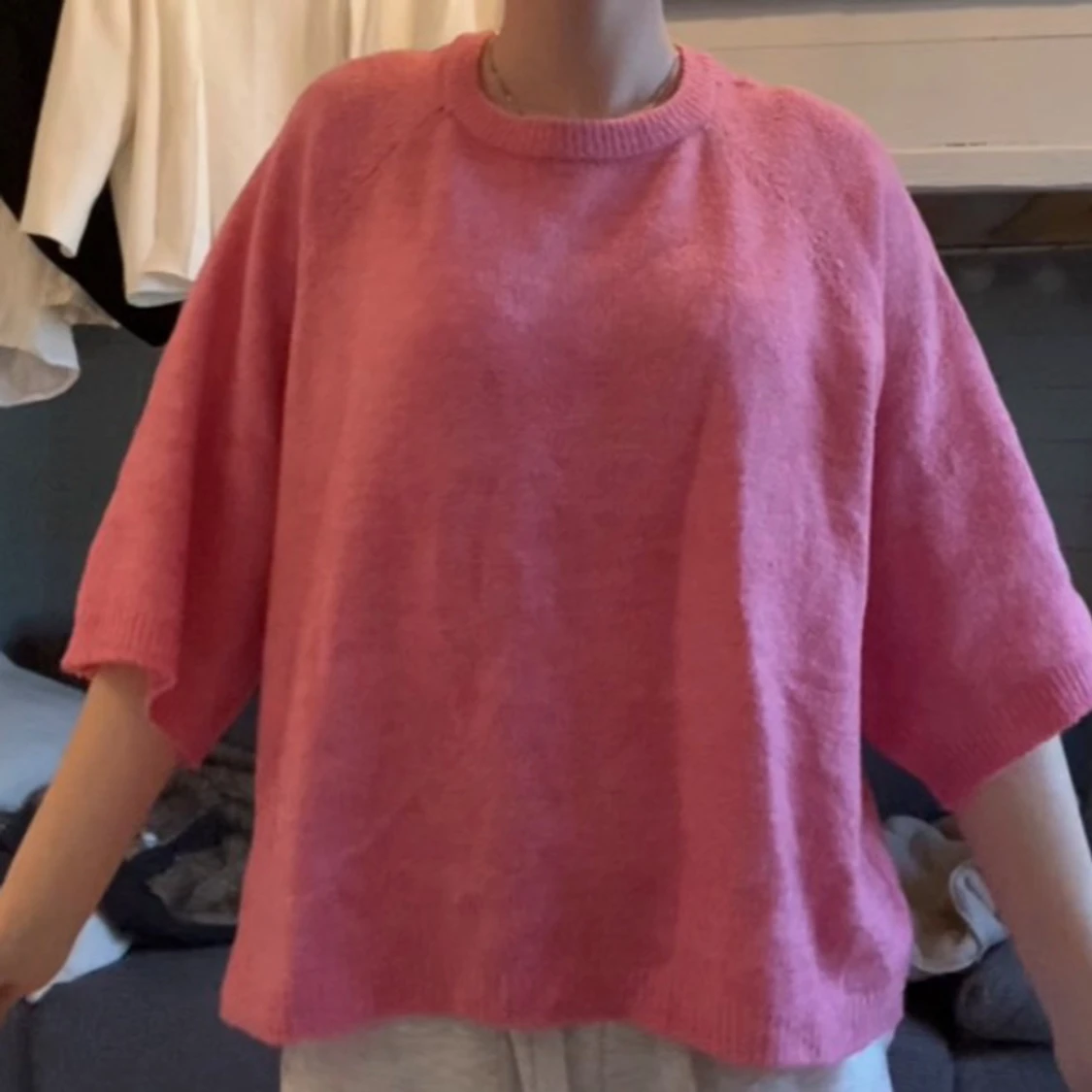 Rosa stickad tröja från 157