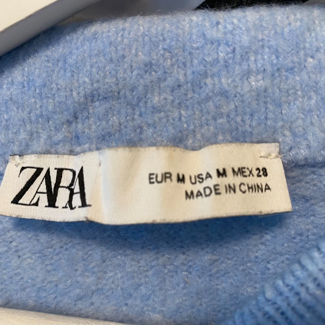 Ljusblå stickad tröja från Zara - 2