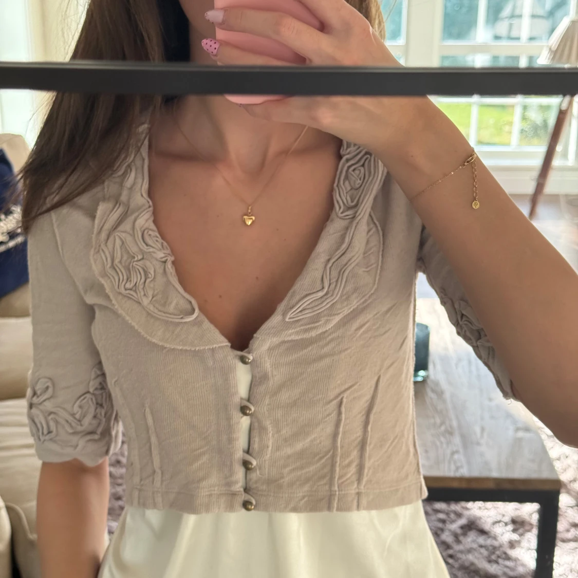 Beige bolero med knappar - 2