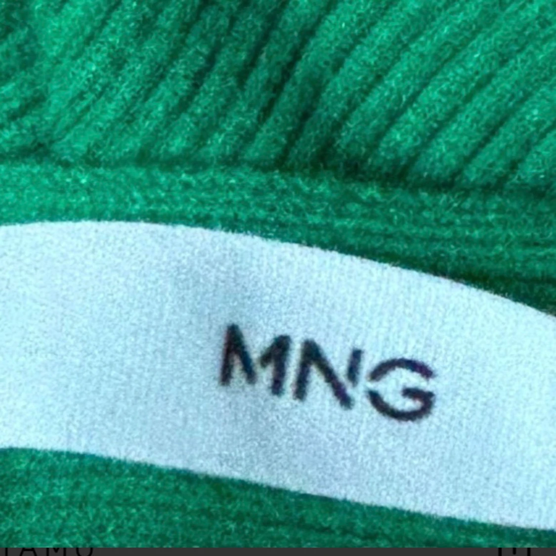 Grön omlottopp från MNG, stl M - 2