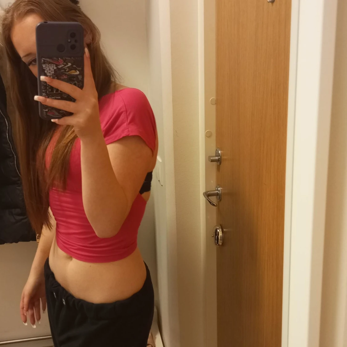 Rosa croppad topp med kort ärm