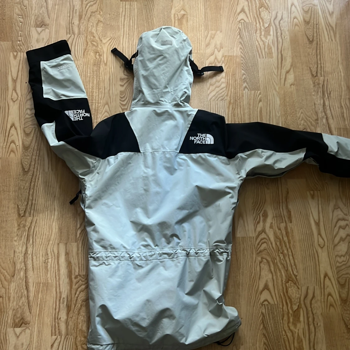 The North Face Gore-Tex vindjacka XS - 1