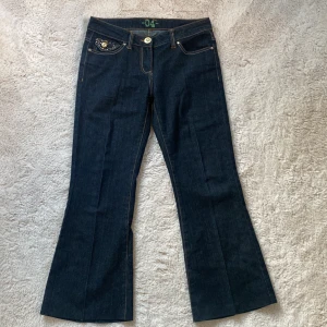 Dorothy Perkins jeans - Lågmidjade jeans från Dorothy Perkins.