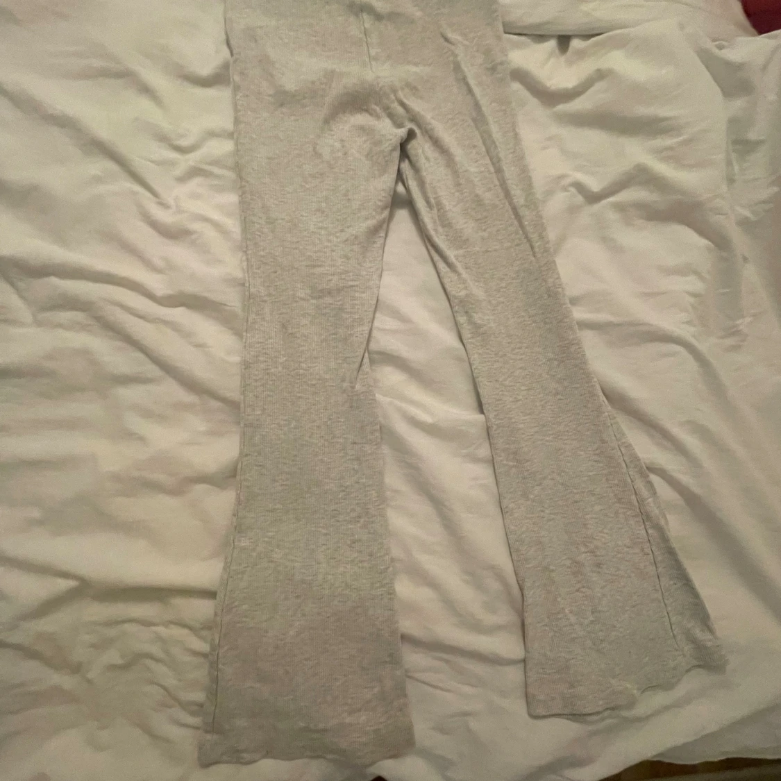 Ljusgrå ribbade bootcut-byxor 157 - 2