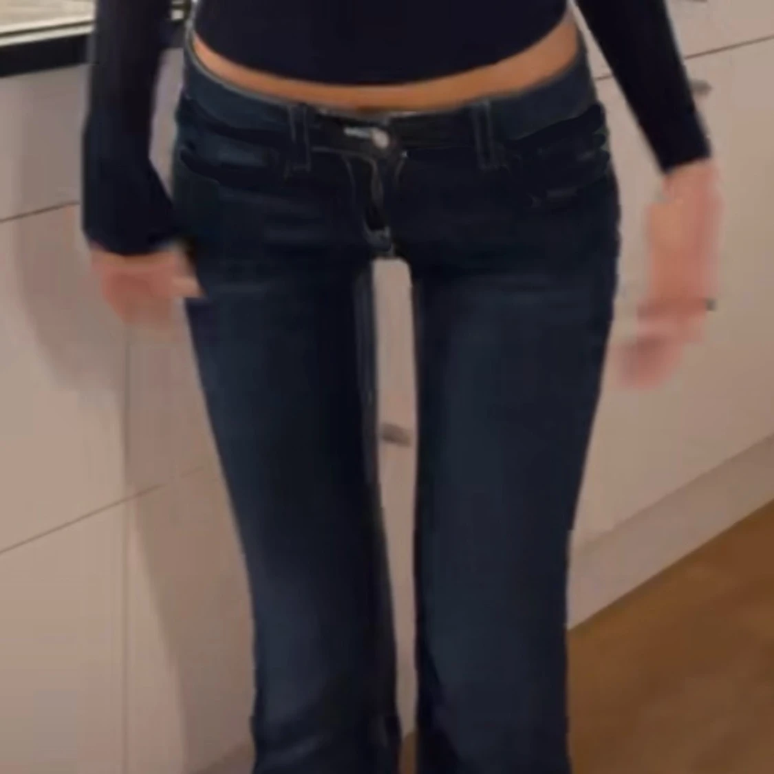 lågmidjade jeans