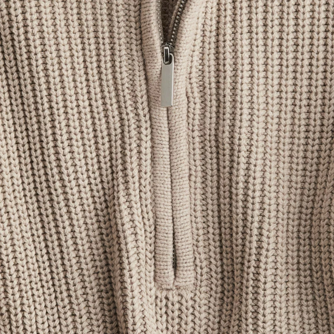 ribbstickad tröja med dragkedja  - 1