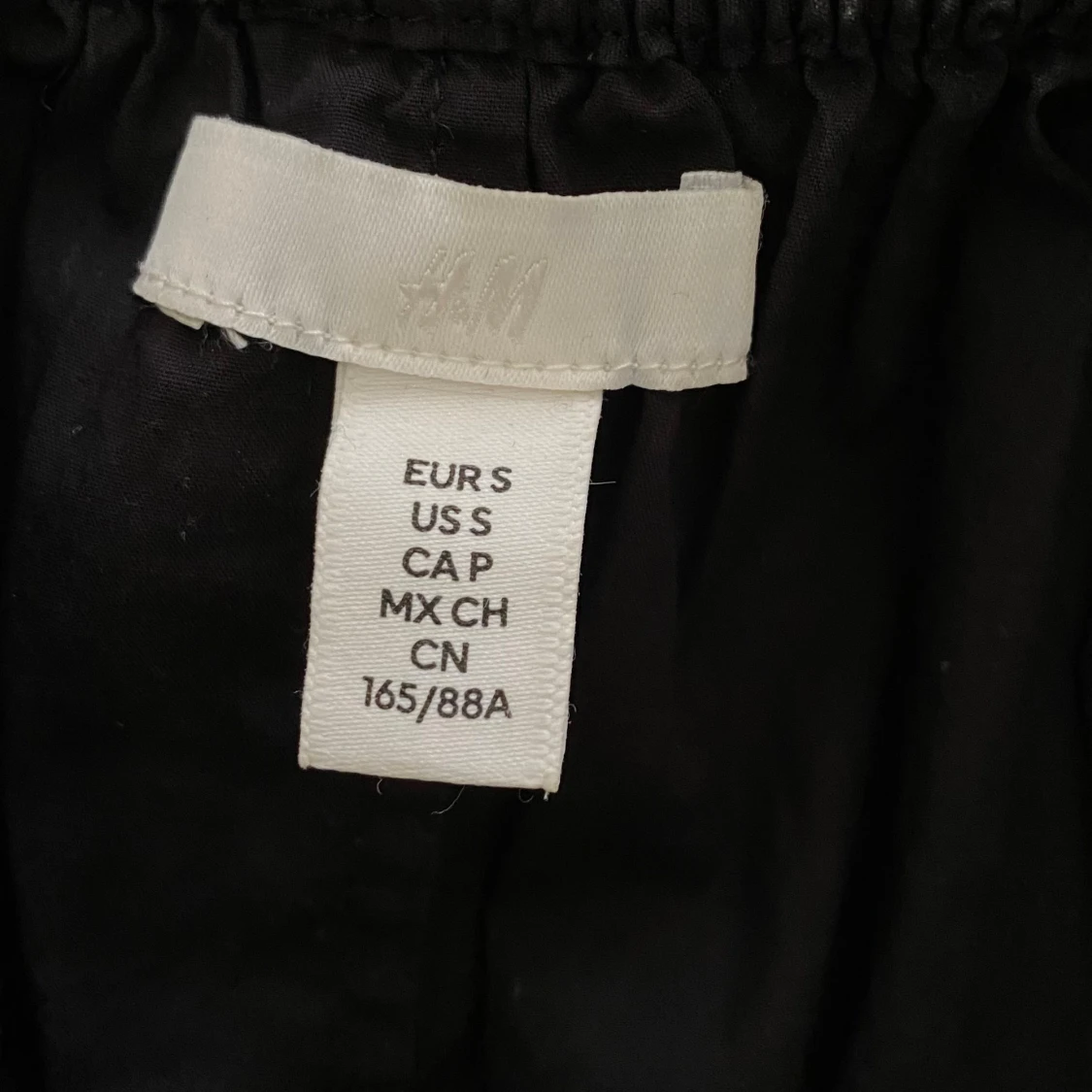 Svart lång klänning från H&M - 2