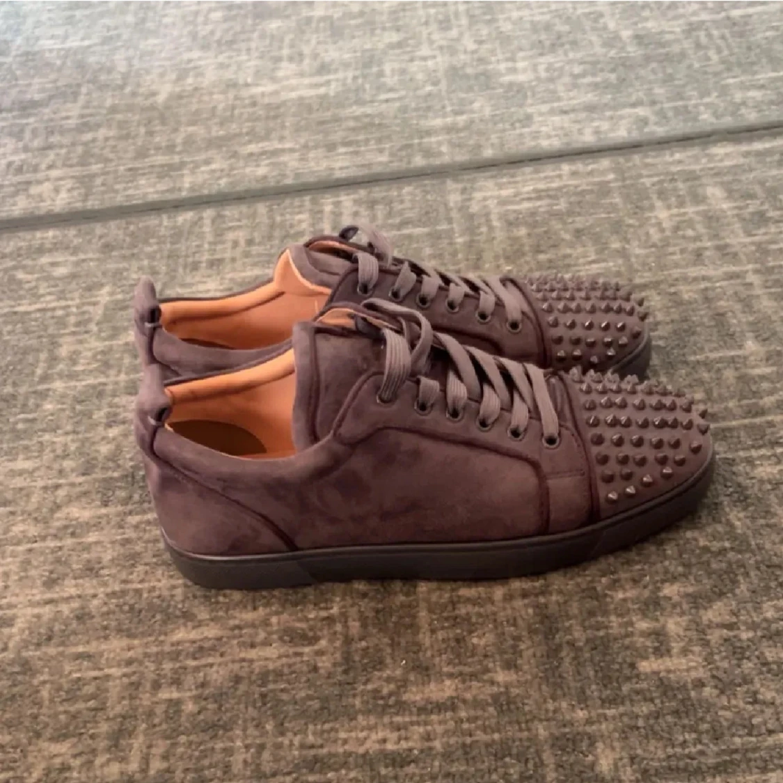 Gråa Louboutins - 2