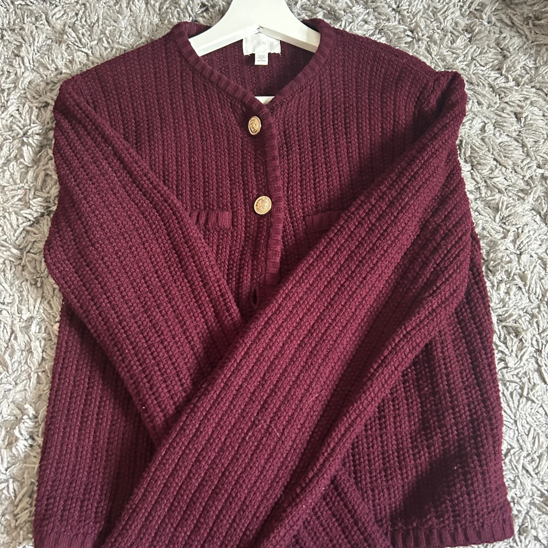 Vinröd stickad kofta från H&M XS - 1