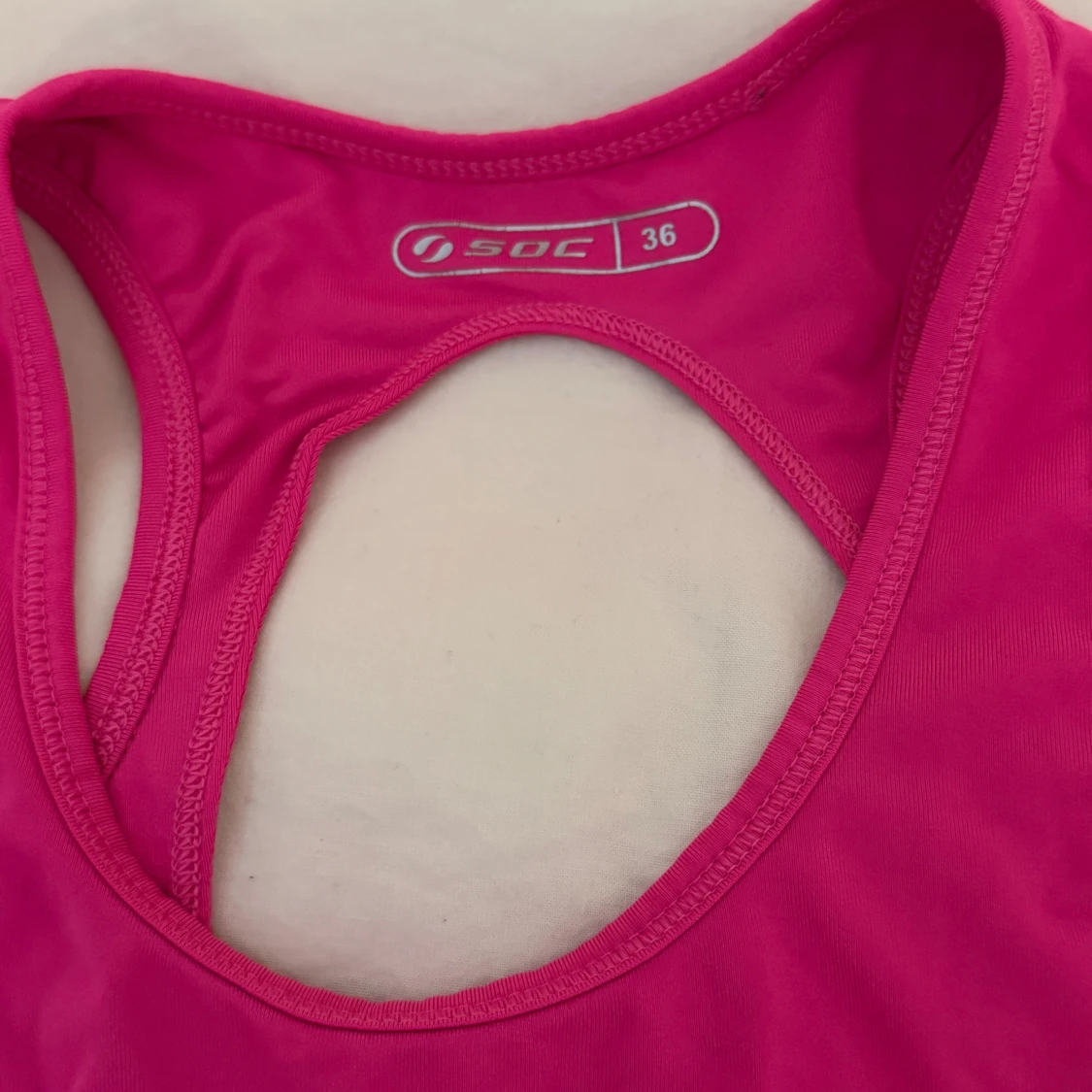 Rosa träningstopp från SOC - 1