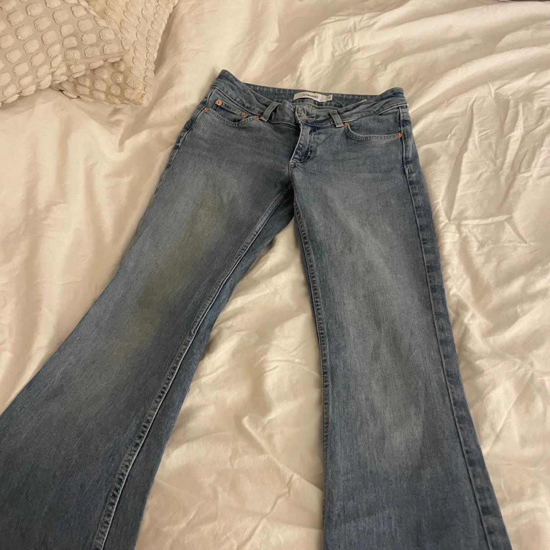 Lågmidjade bootcut jeans