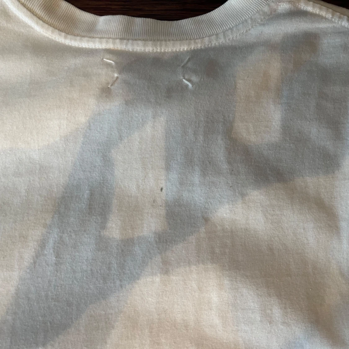 Maison Margiela vit t-shirt med tryck - 4