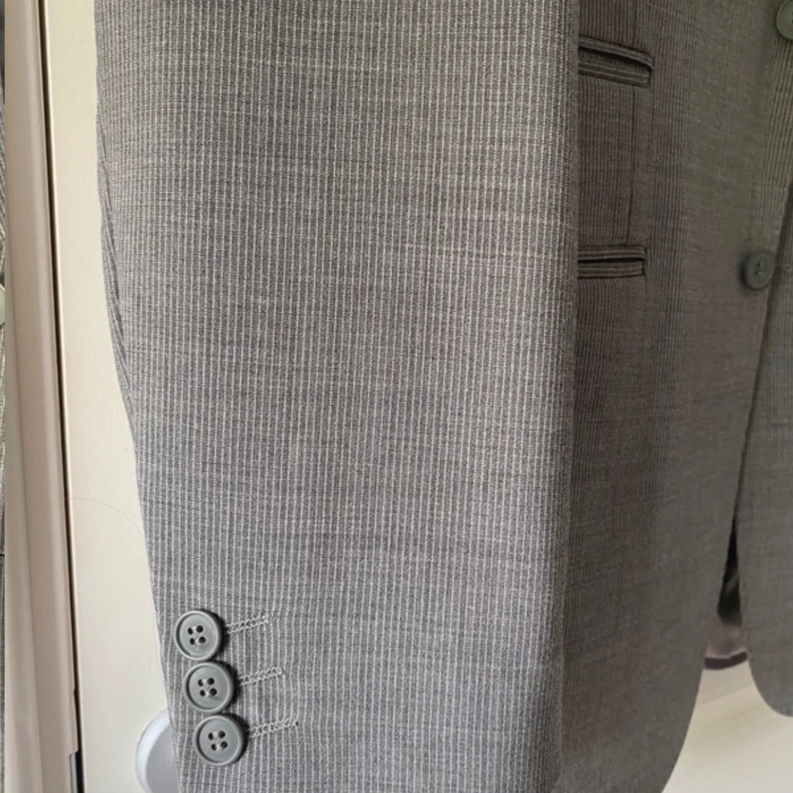 Grå randig kavaj från Batistini - 4