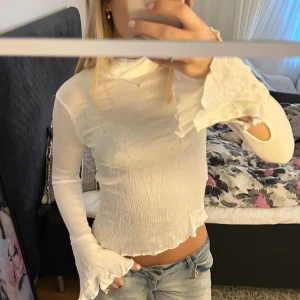 Långärmad tröja  - Snygg tröja i skönt material 