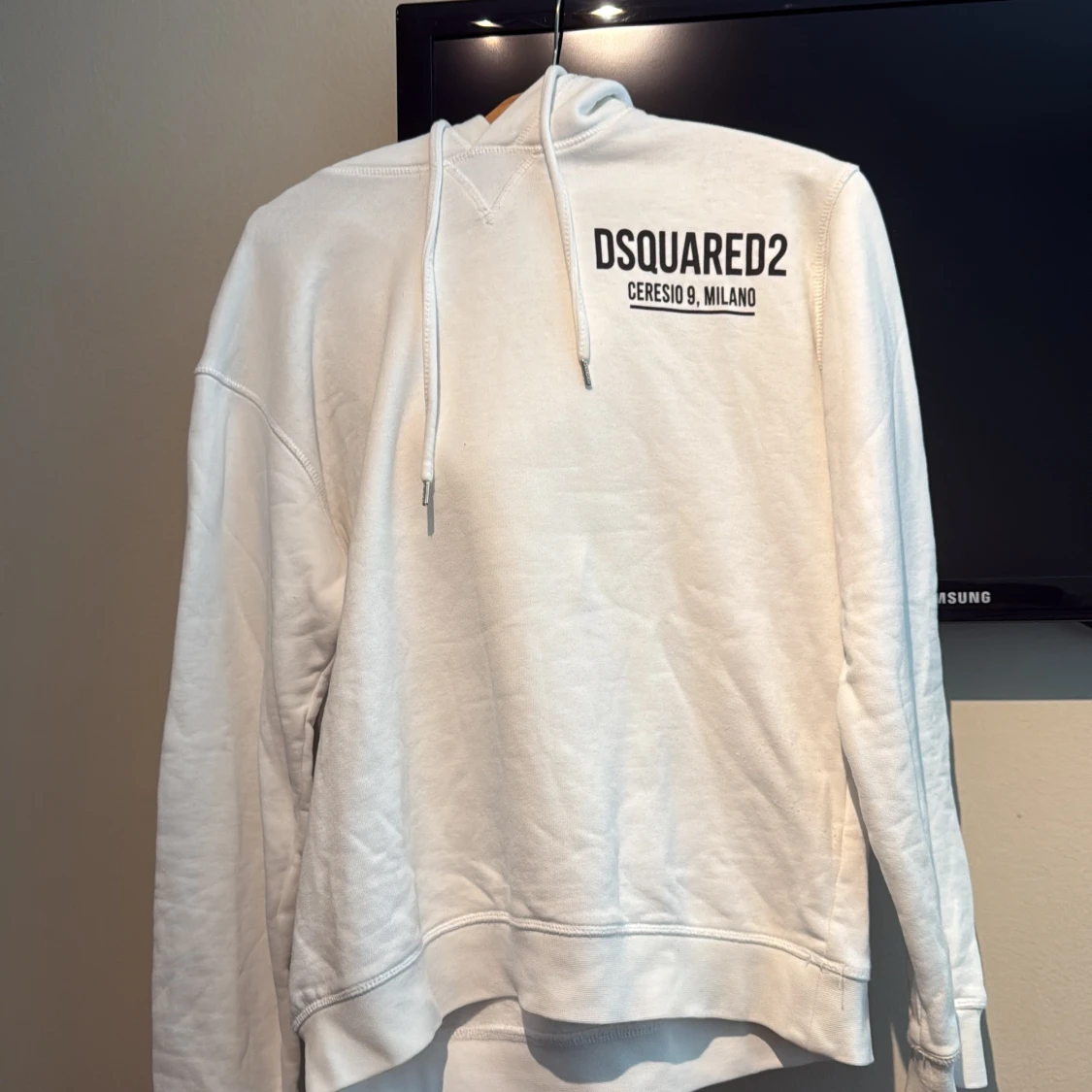 Vit hoodie från Dsquared2