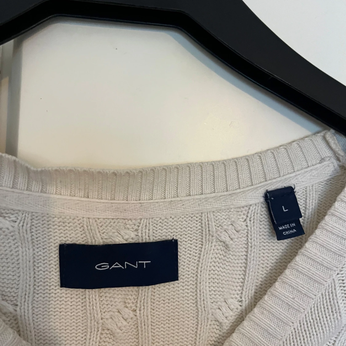 Vit kabelstickad tröja från GANT - 2