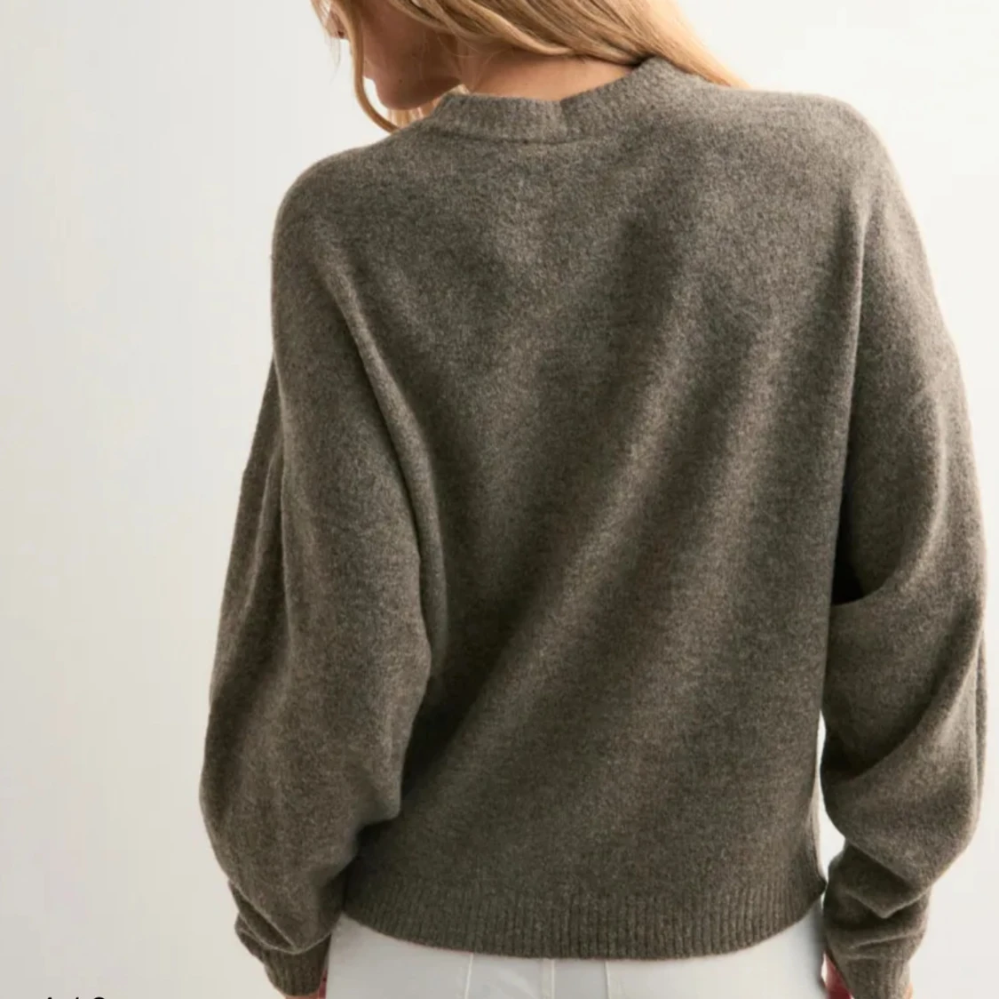 Sleeve focus knit sweater - 1