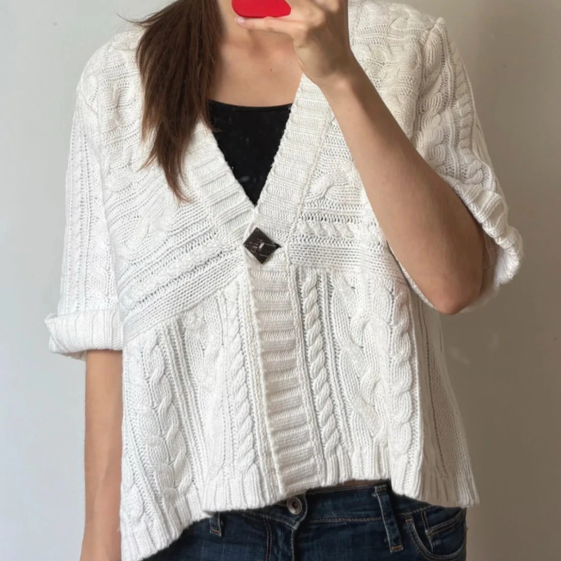 Vit stickad kofta