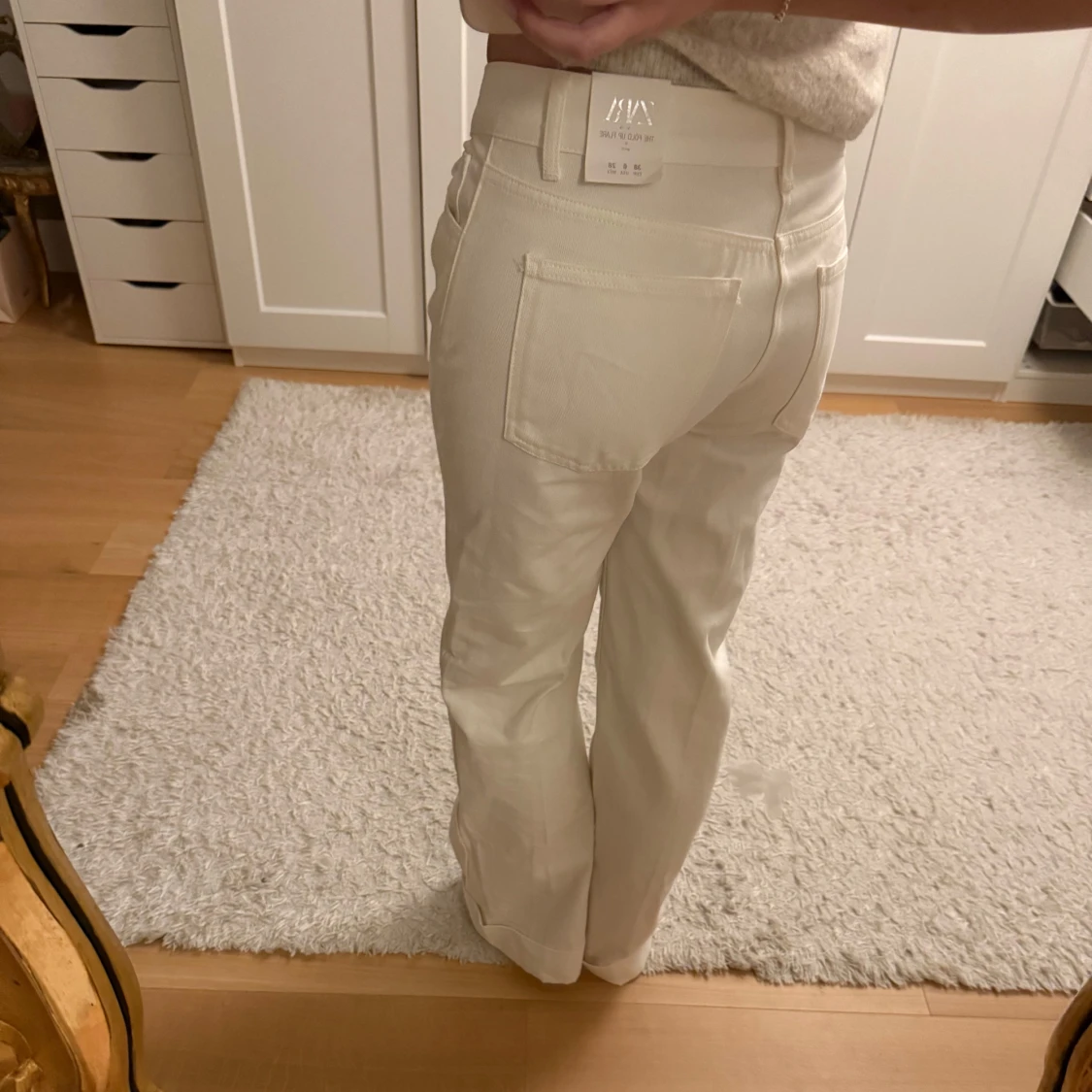 Vita bootcut jeans från Zara - 1