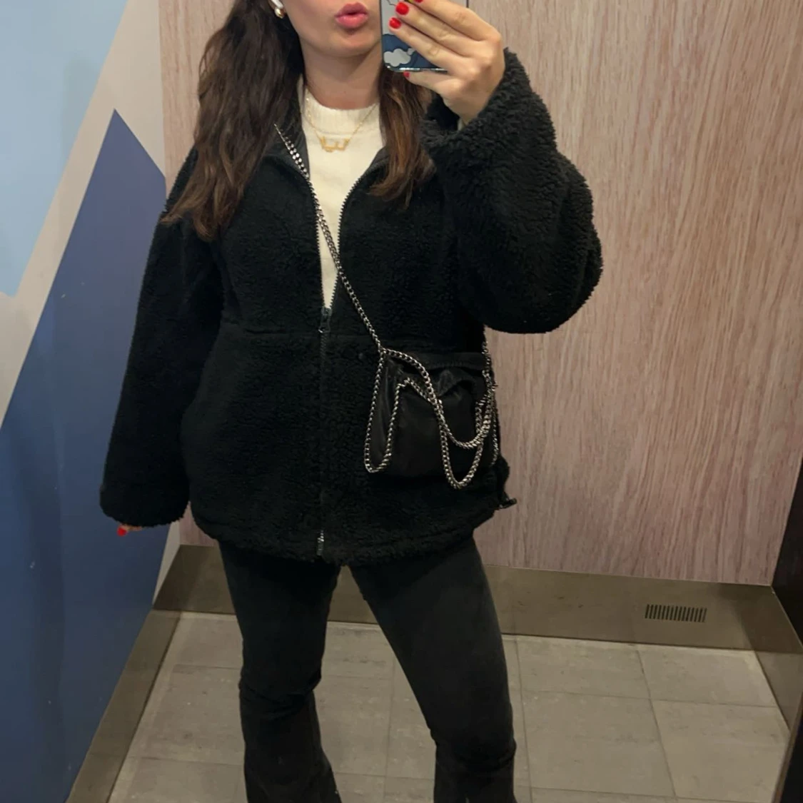 Svart teddyjacka med dragkedja - 2