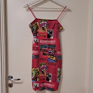 Klänning  - Storlek 34