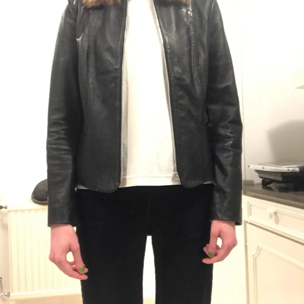 REAL leather, probably from Mango (tags cut), bought many years ago worn on height 176 cm you can pick it up in Stockholm  . Jackor.
