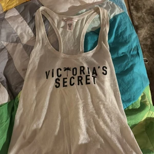 Victoria’s secret-linne - Ett mysigt victoria’s secret linne som e fr från vc!!!