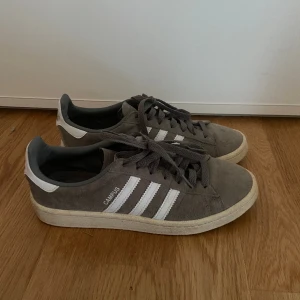 Adidas campus  - Säljer nu mina älskade adidas campus i storlek 38 pågrund av att jag köpt ett par nya🥰 För mer info skriv☺️