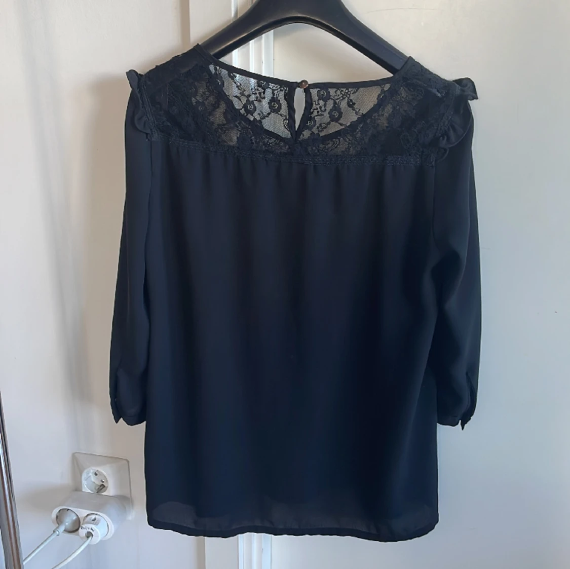 Trekvarts ärmad blus med spets - 90