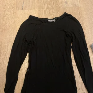 Vanlig långärmad tröja - Är spändare än vad den ser ut på bilden