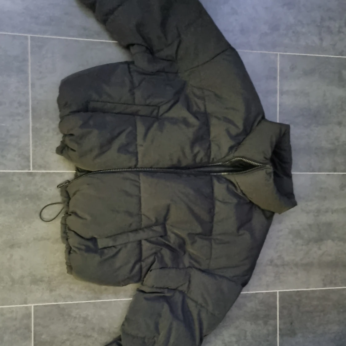 Cropped puffer jacket