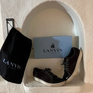 Lanvins  - Lanvin black black Toe cab 10/10 skick🌟 storlek 42/43🤝 priser kan diskuteras💵