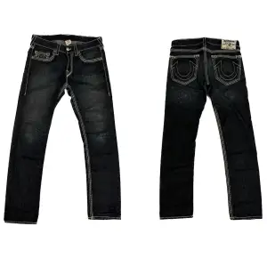 True religion jeans, snygga jeans med jätte skön passform,  skinny/loosefit men man kan sy om för en större look