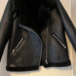 Jätte snygg kappa  - Jätte snygg fräsch kappa till hösten 