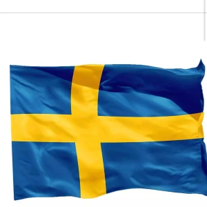 Student flagga säljs 🇸🇪 - Student flagga säljs nu för ingen användning. Är i framstående skick och har dock används en gång. Pris kan diskuteras.  Bredd = 144 cm Höjd = 90 cm
