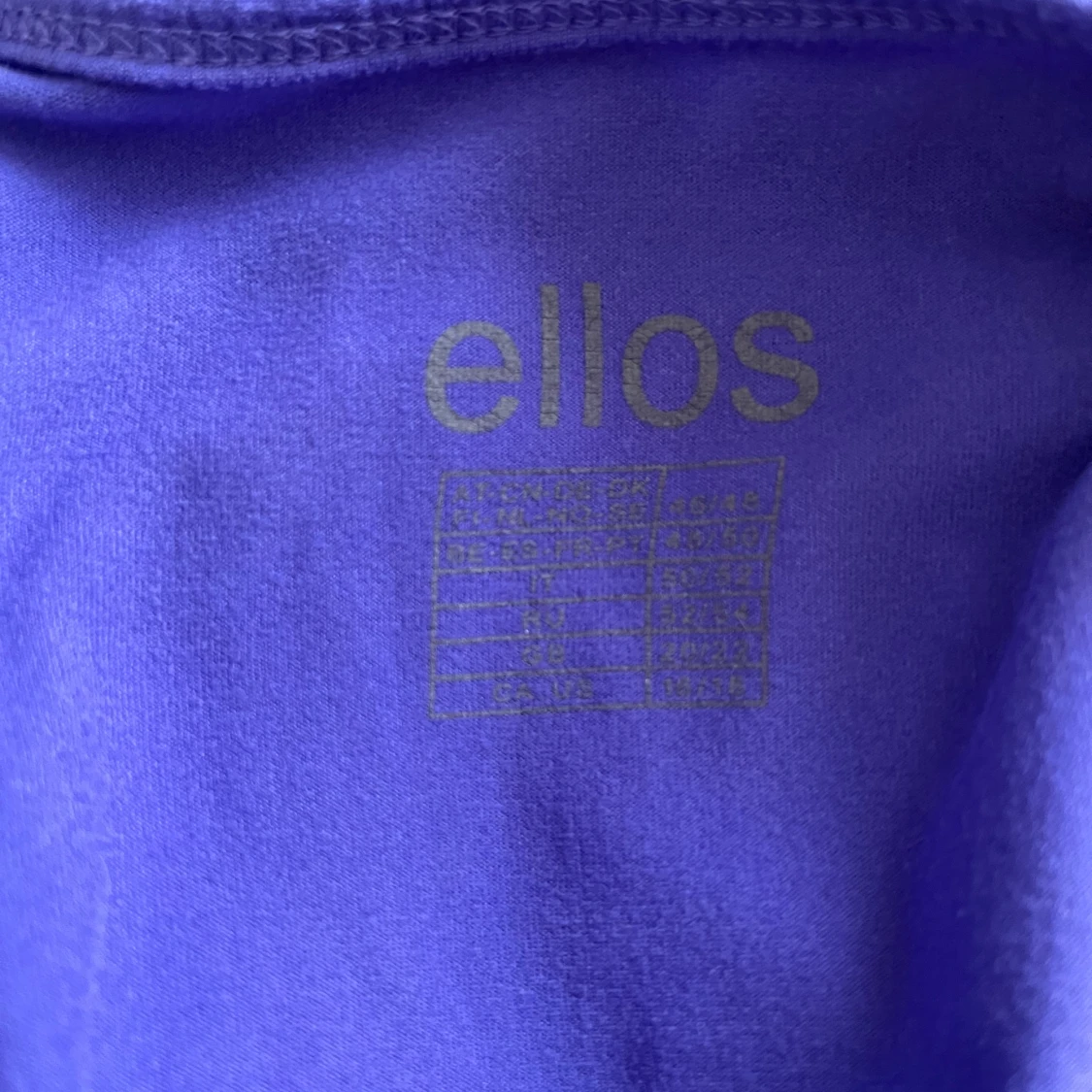 Lilablått linne - 93