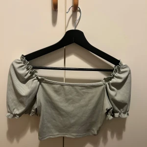 Topp  - S, bra skick 