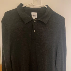 John lewis tröja - Väldigt fin tröja från john lewis i merino wool material.