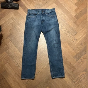 Hm denim byxor - Helt nya Hm byxor mörkblå. Nytvättade. Fint skick. Pris kan diskuteras.