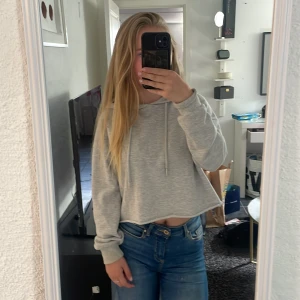 Magtröja  - En grå tunn magtröja super skön