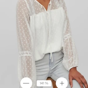 fin Blus - Super söt blus frål vila❣️orginal pris: 359kr 💘