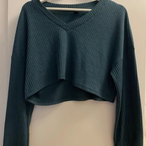 Tröja - Använd 1 gång 